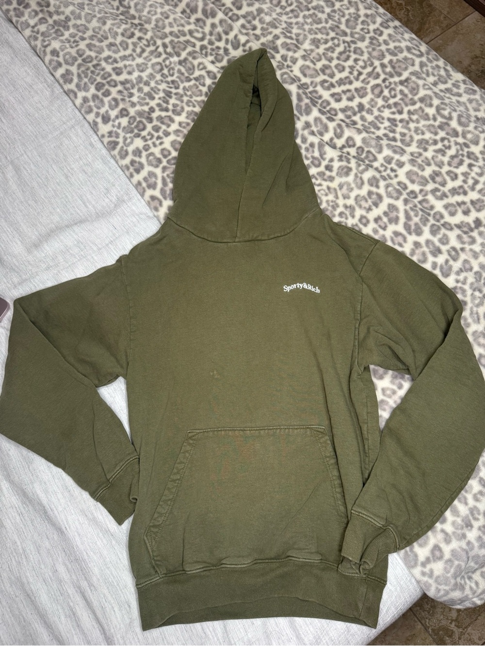 Sporty & Rich Olive Pullover Hoodie with Logo Tag